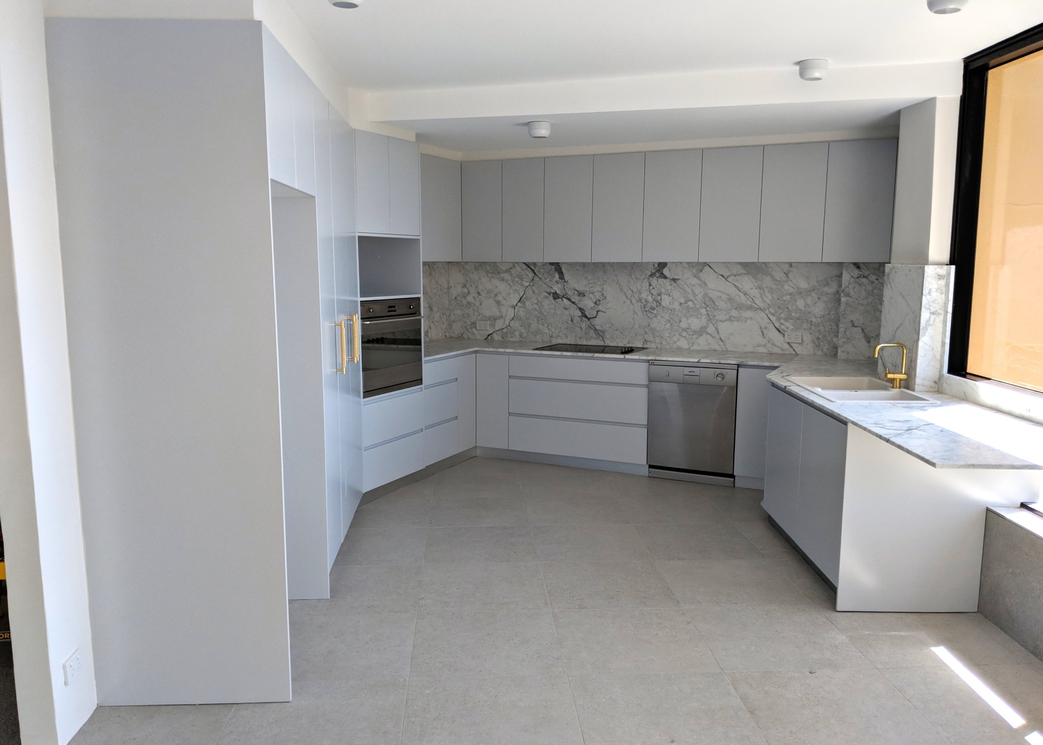 Marble & Light Kitchen bespoke kitchen